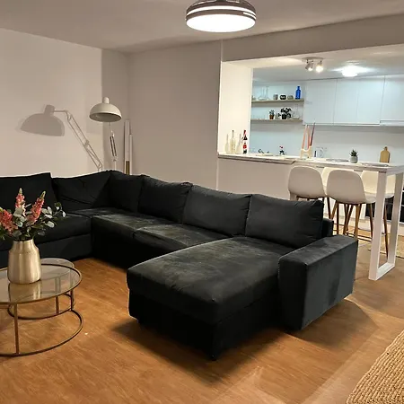 Casa Del Mar 1, Port With Sea View Apartment *