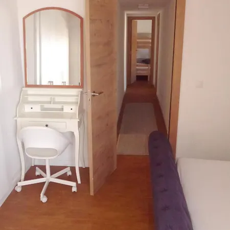 Casa Del Mar 1, Port With Sea View Apartment